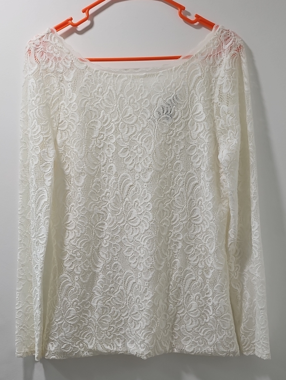 NWOT White House Black Market Ivory Lace Boatneck Top Medium